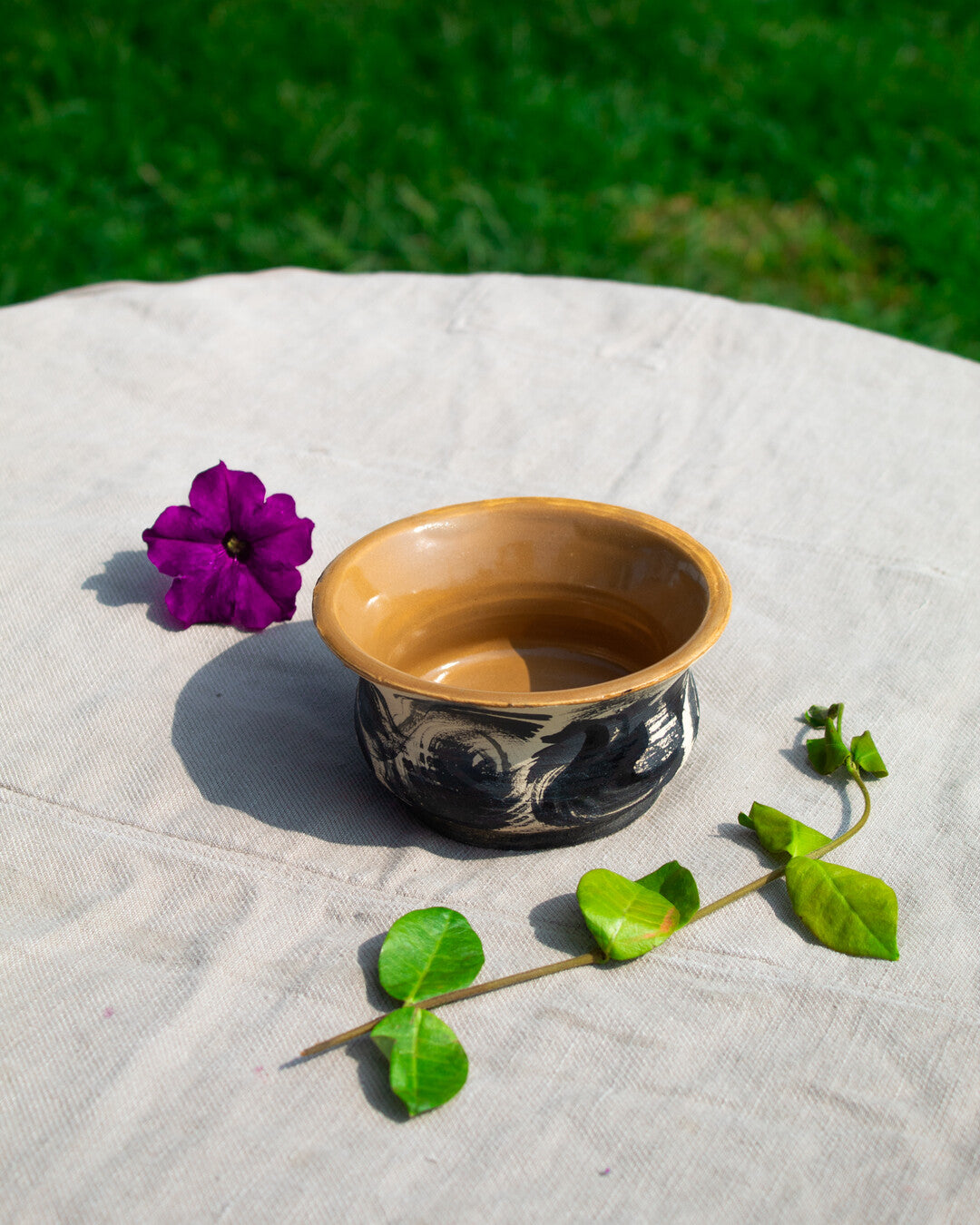 bowl handmade ceramics Vale Ro
