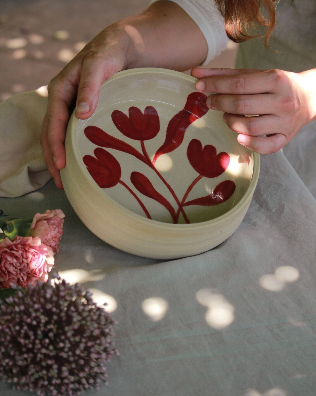 Handmade Tulips plate - Zalea Ceramic