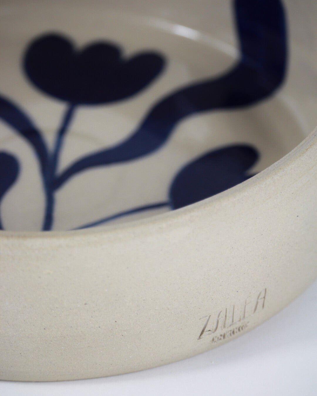 Handmade Tulips plate - Zalea Ceramic