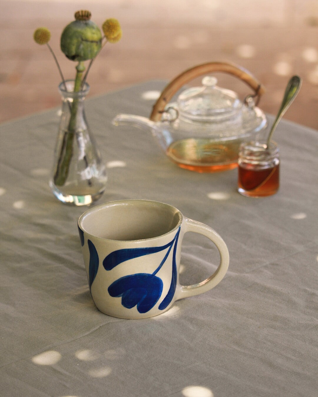 Handmade Tulips mug - Zalea Ceramic