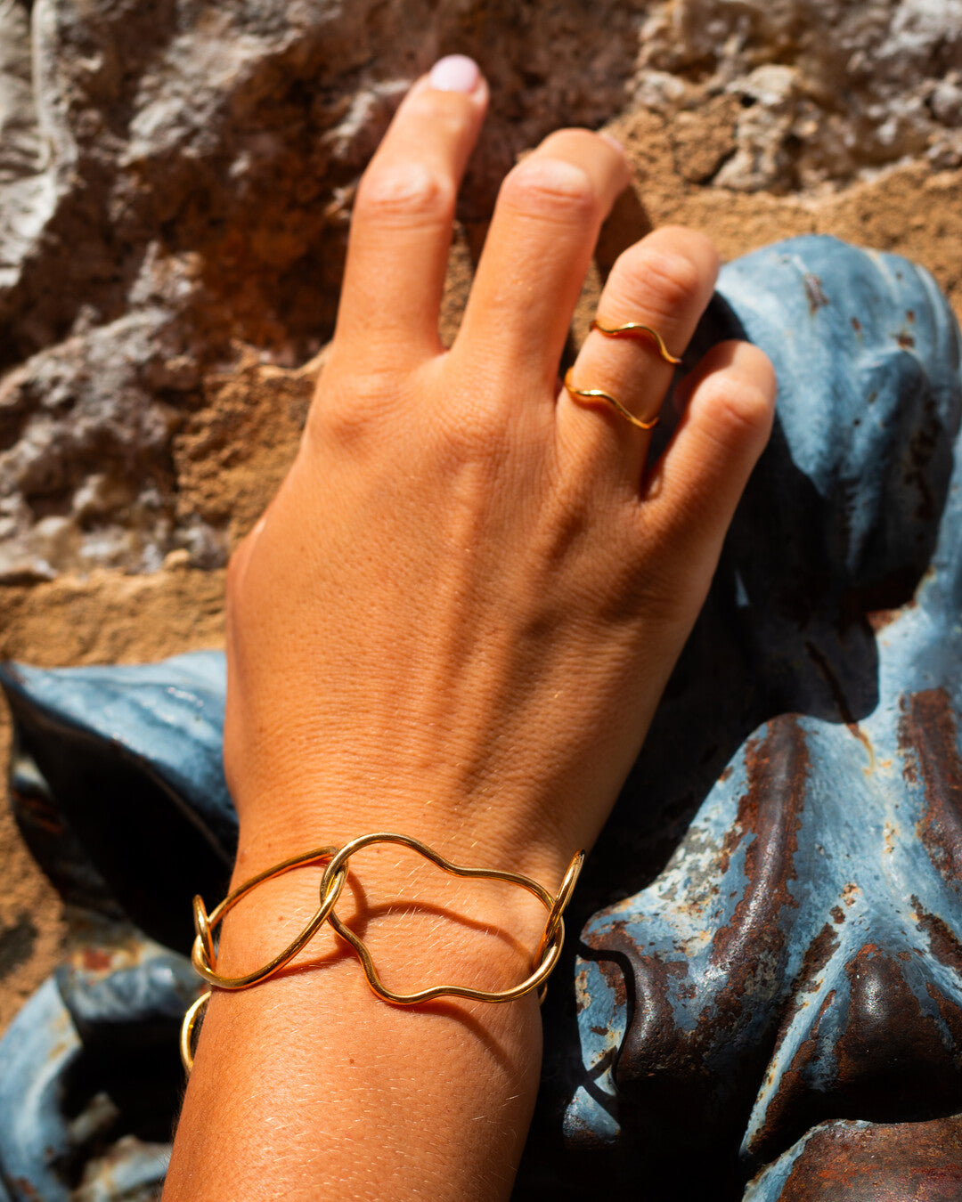 Handmade gold plated brass bracelet - AtelierJOA