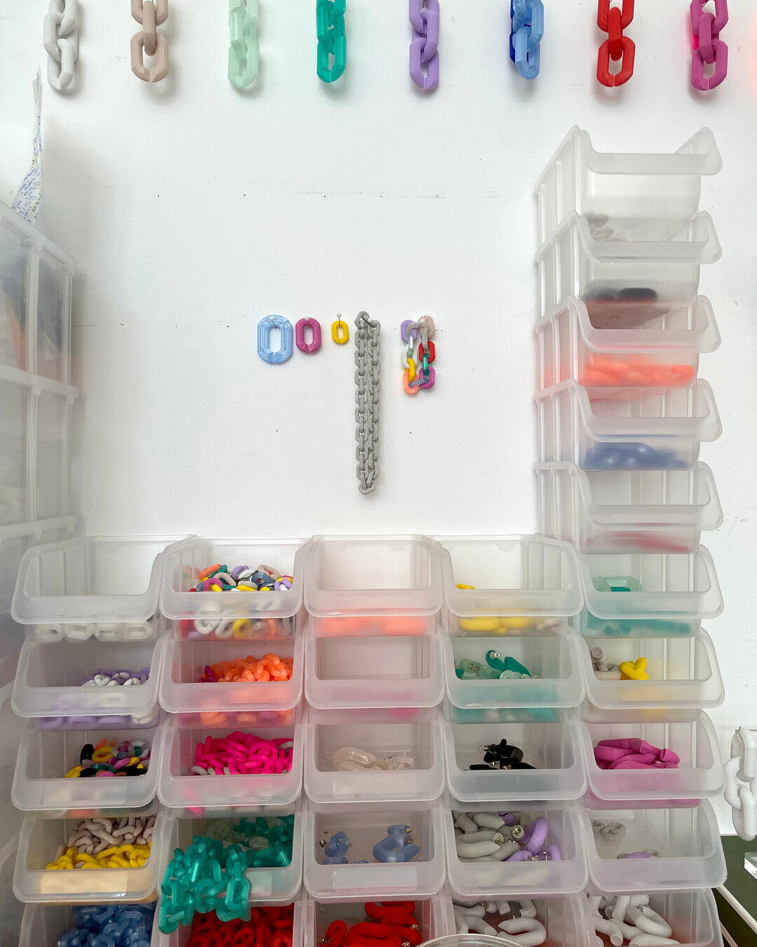 Handmade bio plastic colorful chain jewels - Rahrah technique
