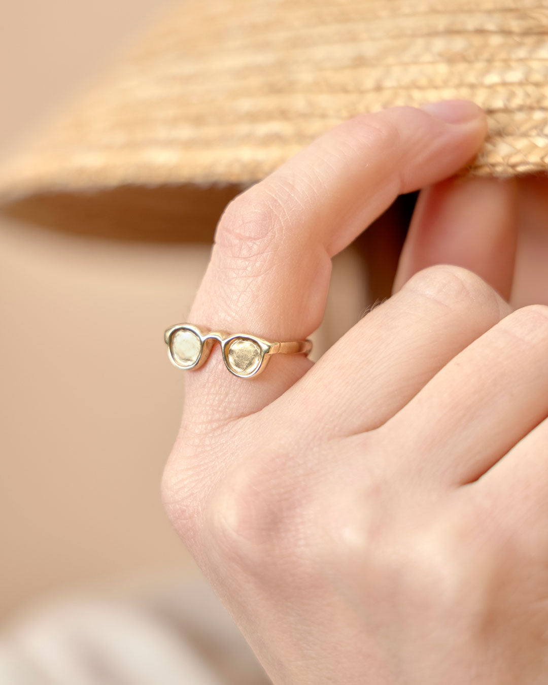 Sunnies Ring