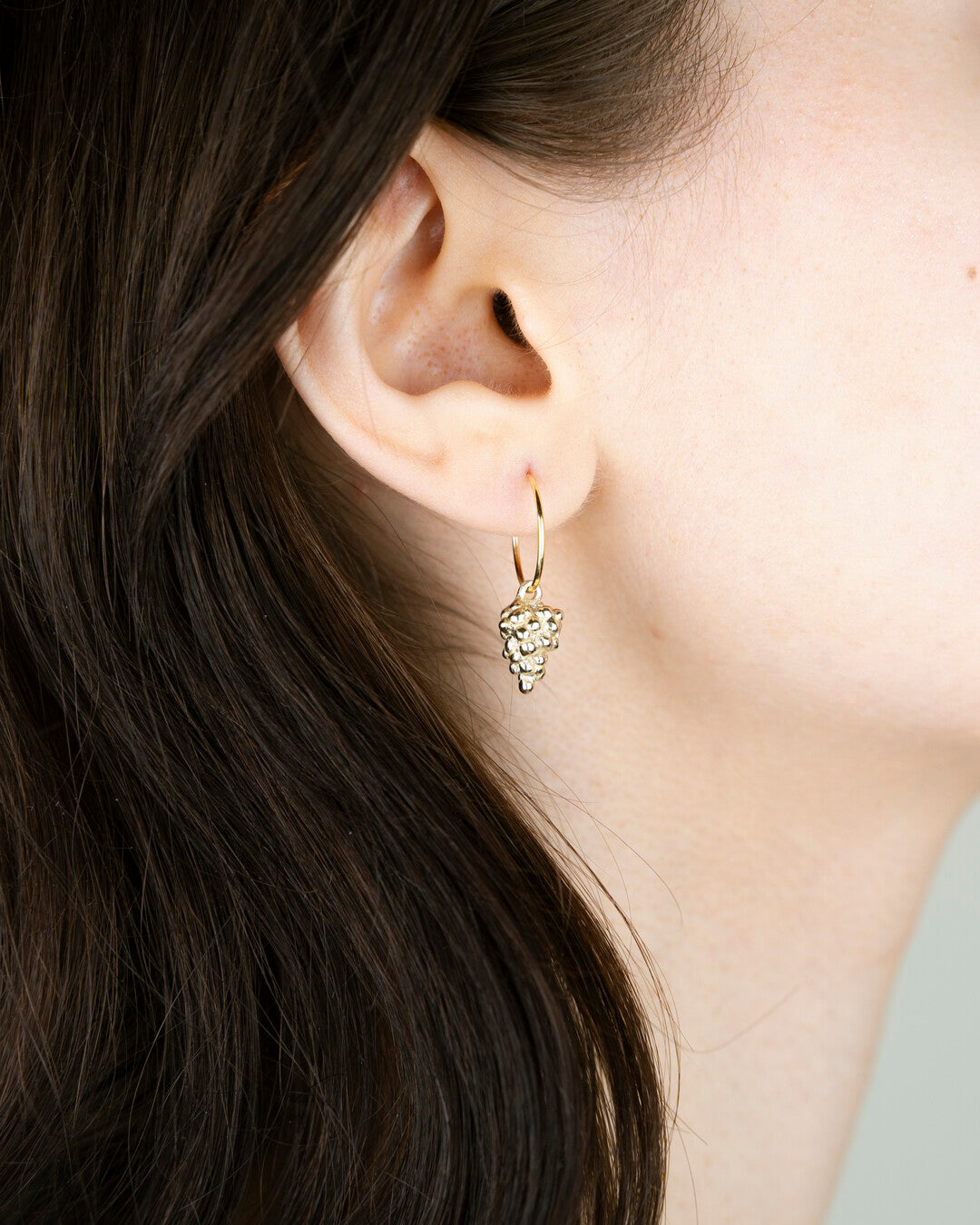 Handmade fruit earrings in bronze Bona Calvi