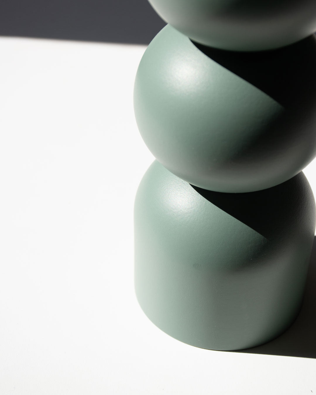 Candleholder-3-in-1-high green close up