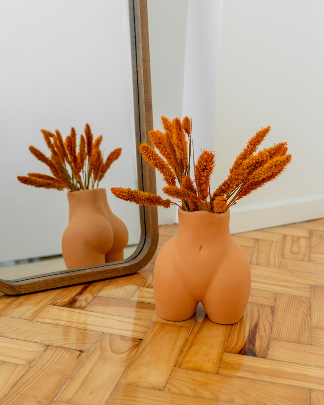 Nude Mini Vase