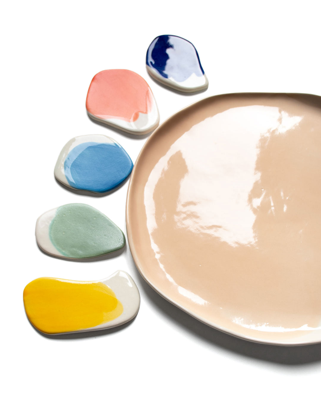 Rounded Plate Color Swatches Pale Pink