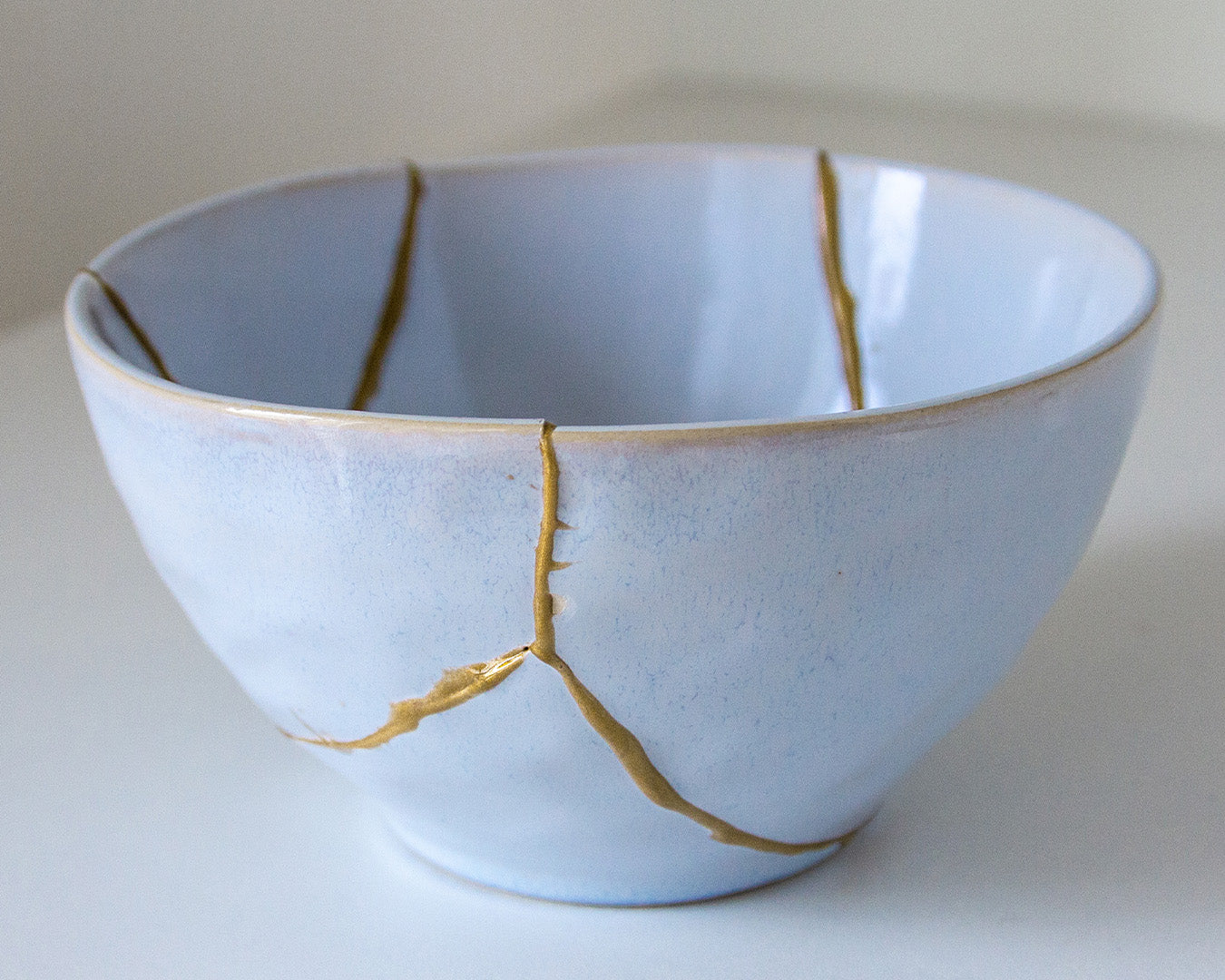 How to repair broken ceramics with Kintsugi