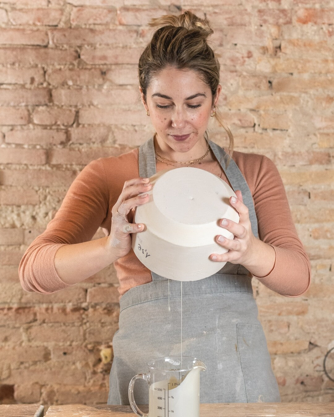 Debora Tollin - Surlalune Ceramist portrait