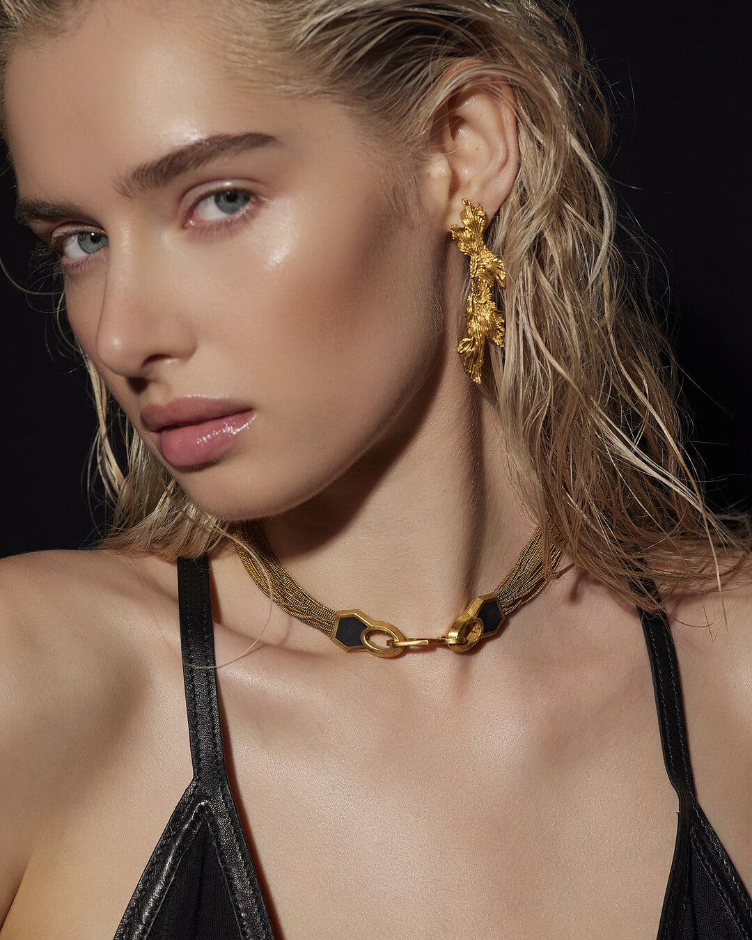 Acanto Scultural Earrings