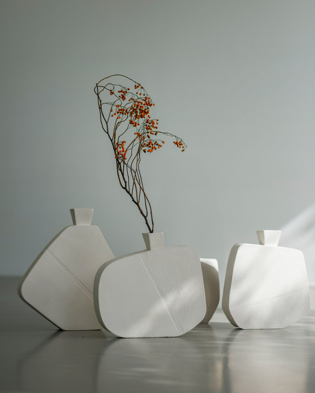 Ceramic vase minimal Shibumi Akemi Lab
