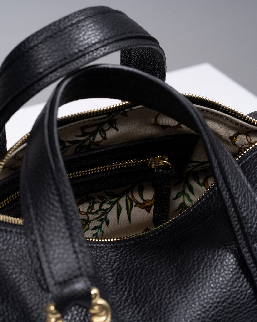 ATENA duffle