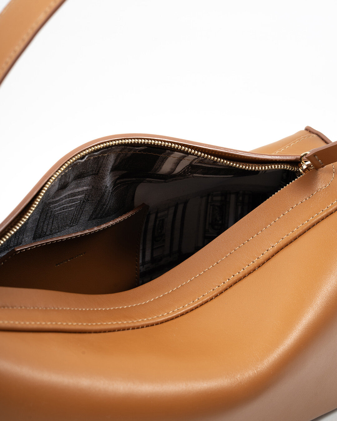 BAGUETTE BAG