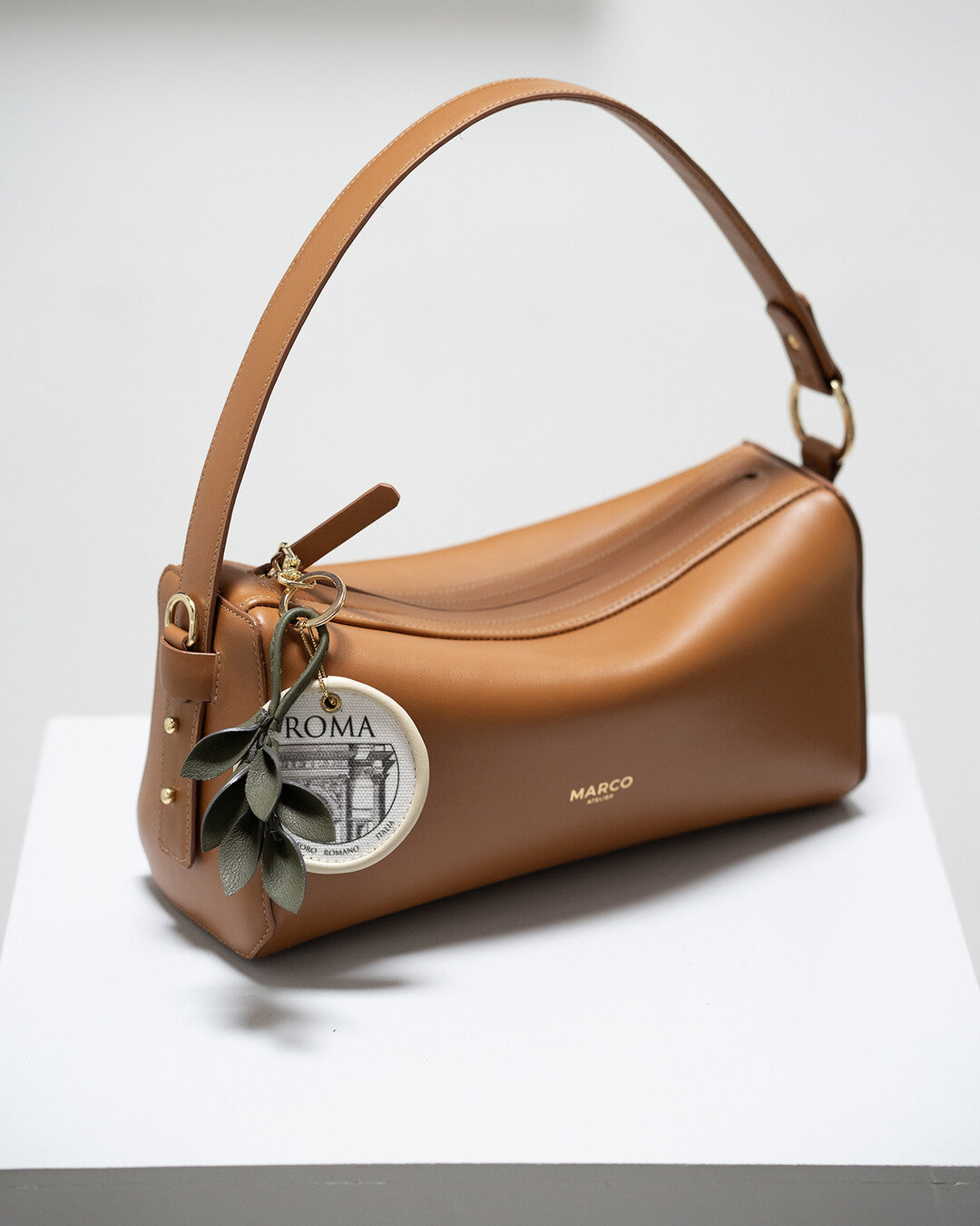 BAGUETTE BAG