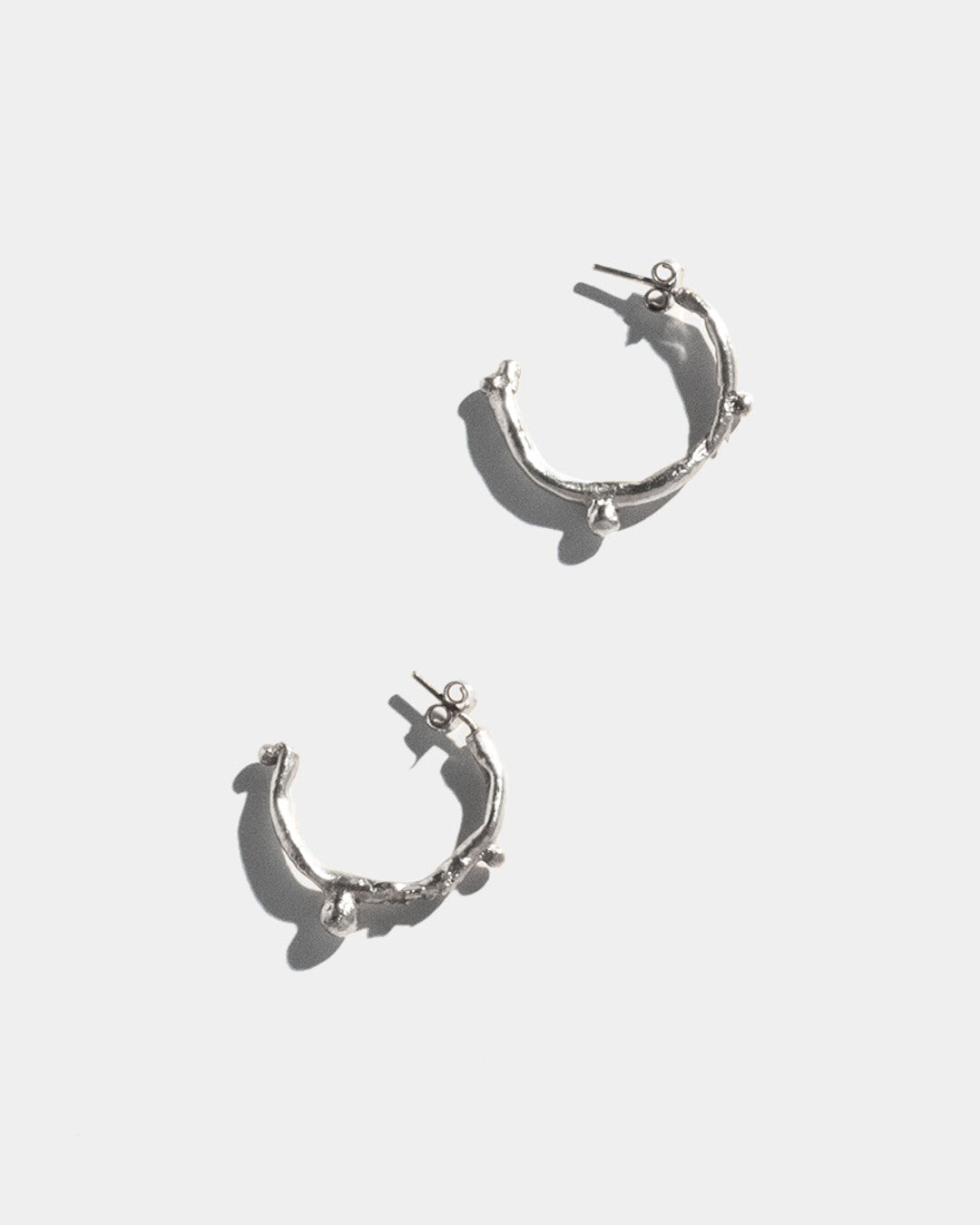 Handmade hoop earrings - Beatriz Jardinha