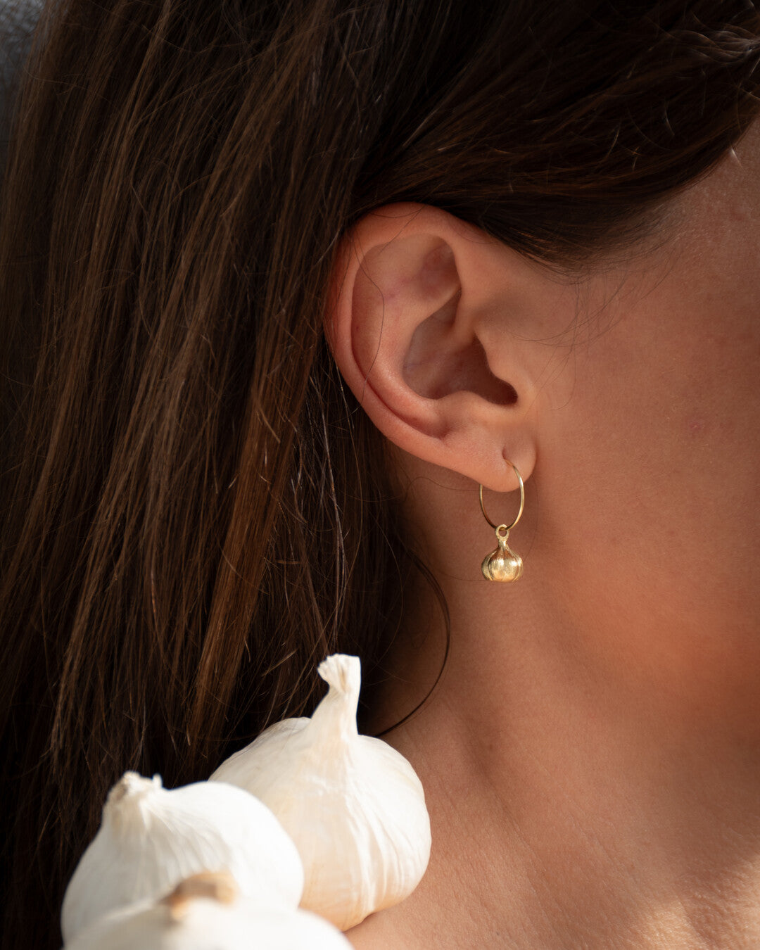 Handmade bronze earrings garlic shape - Bona Calvi