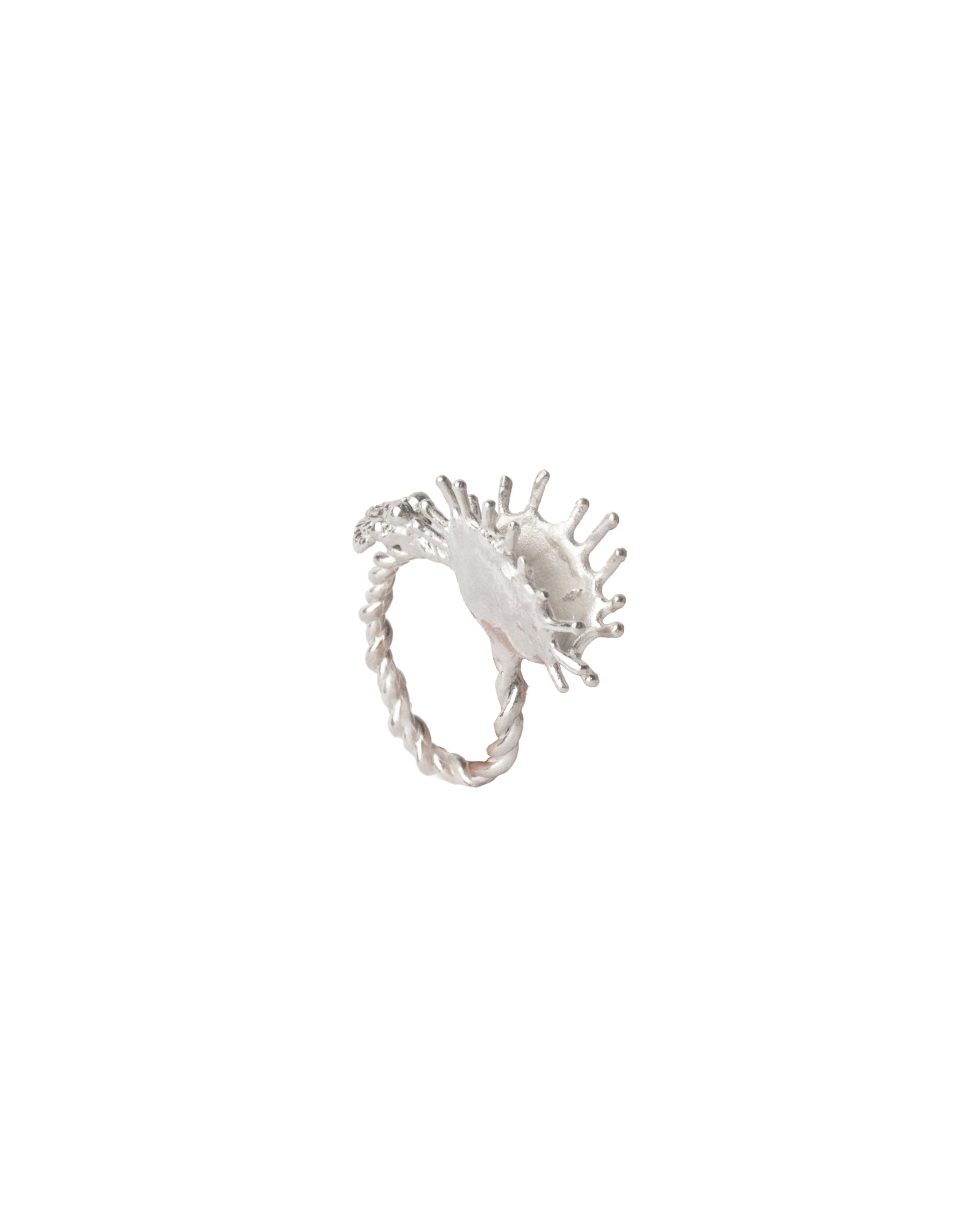 Venus sculpture ring