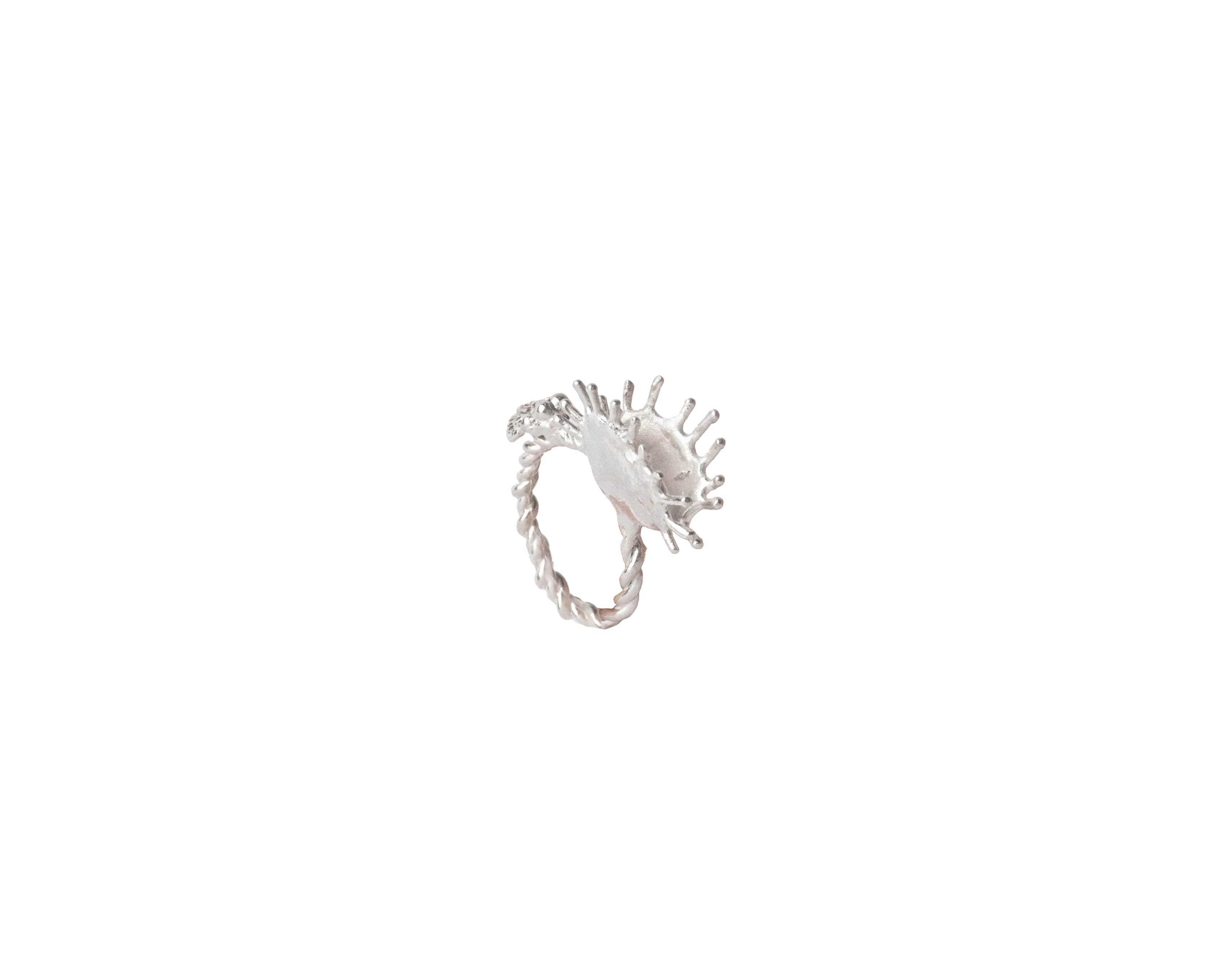 Venus sculpture ring