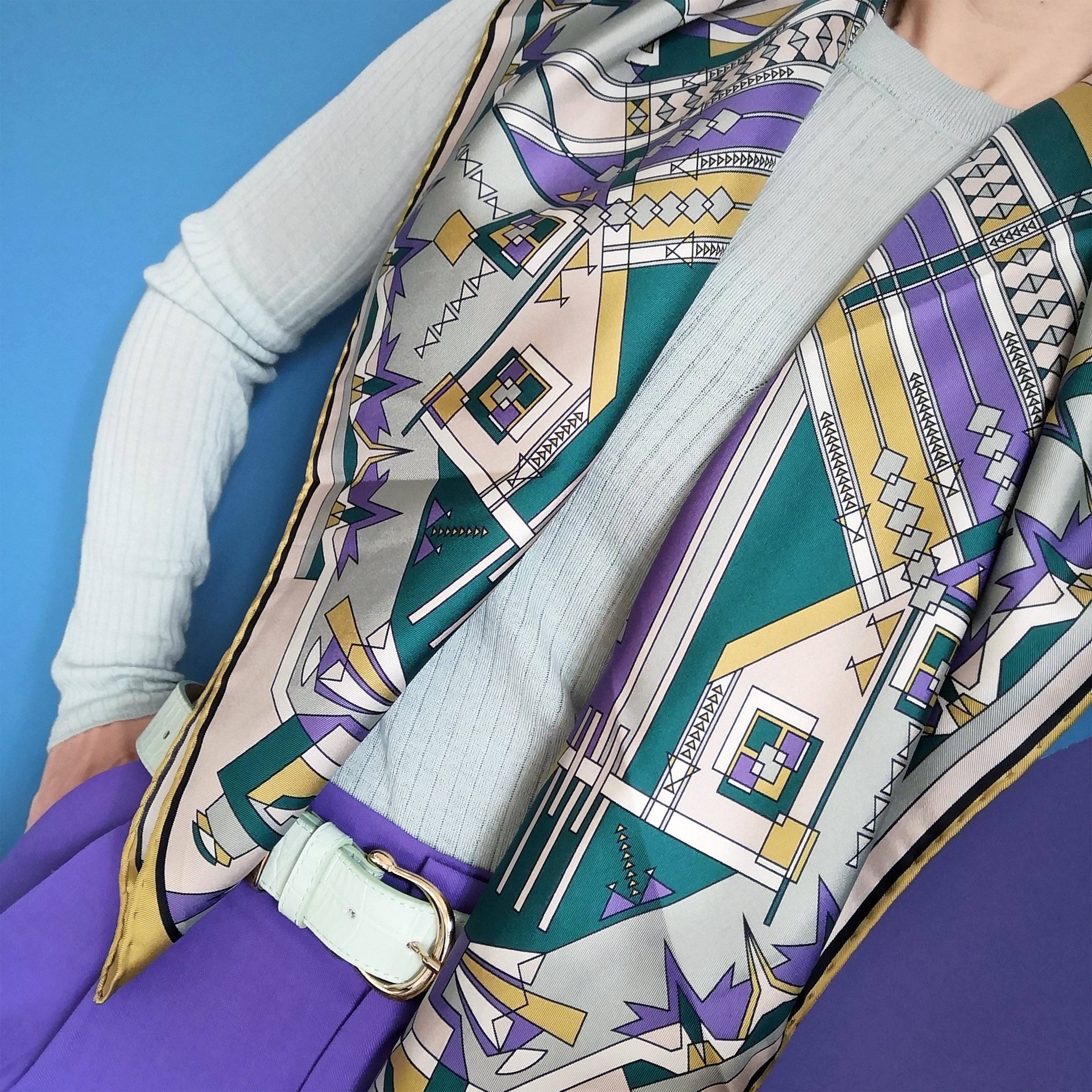 Foulard carré in silk - Il sentiero misterioso - viola e verde
