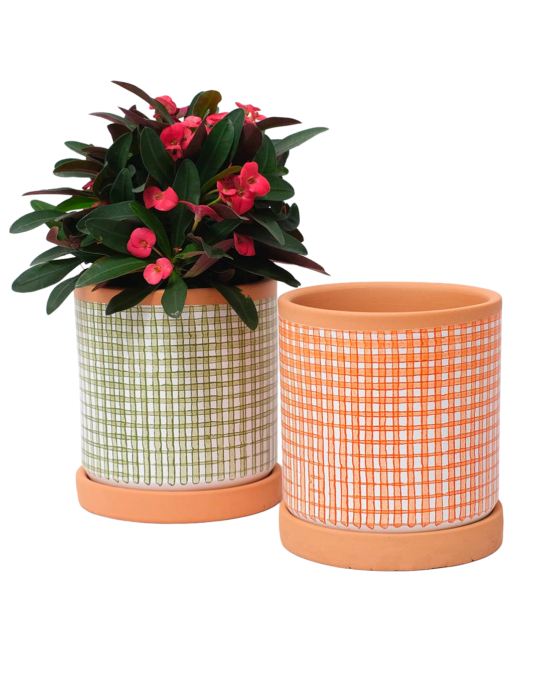Checked clay pot with saucer – Medium