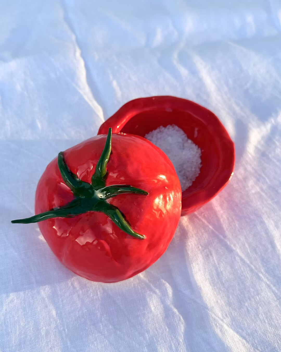 Tomato salt cellar