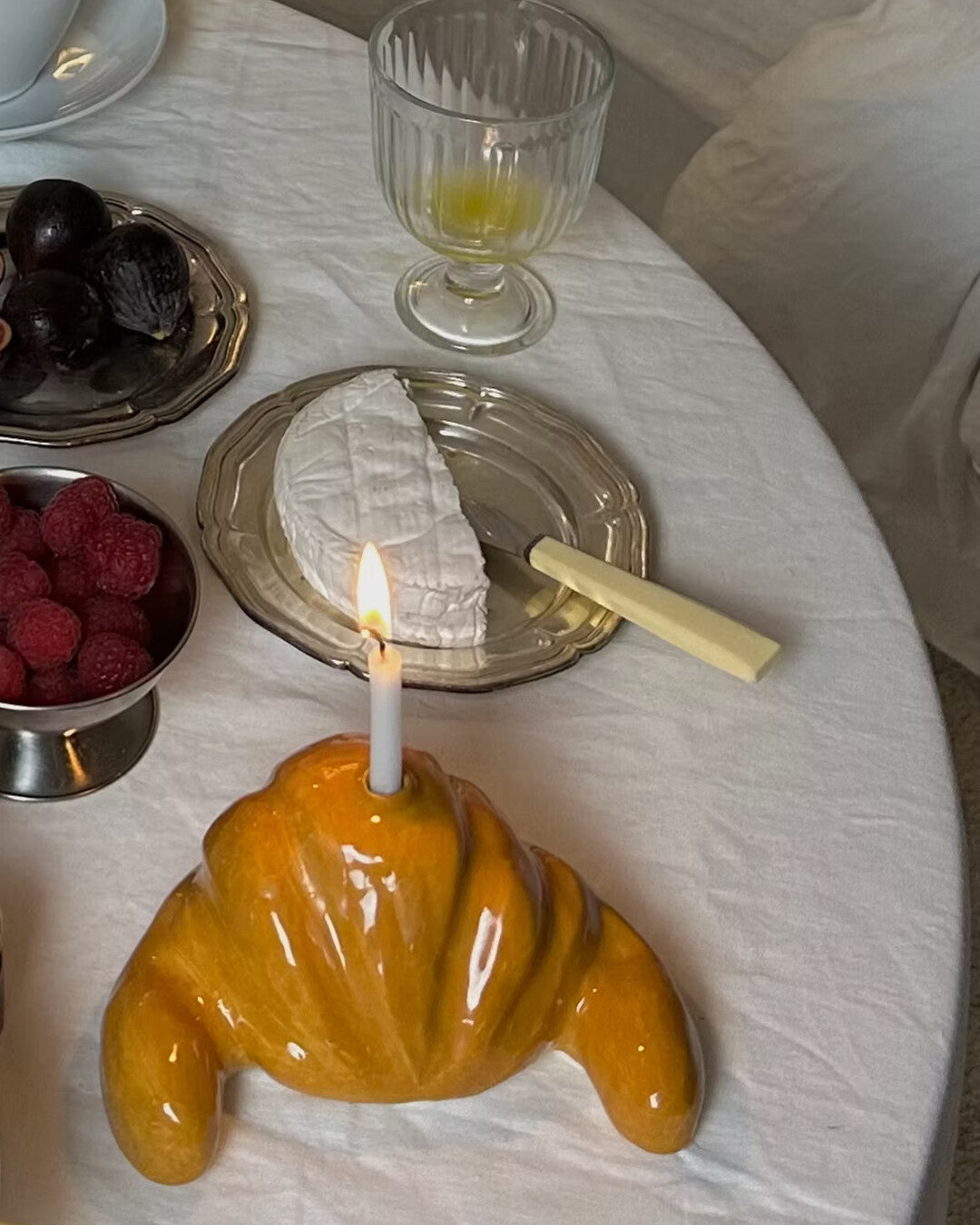 Croissant candle holder