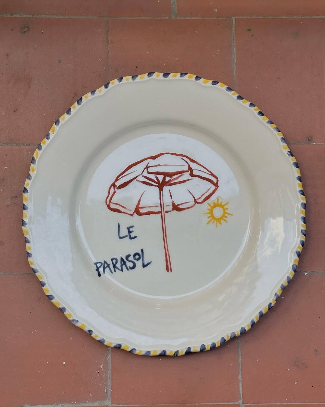 Le Parasol plate