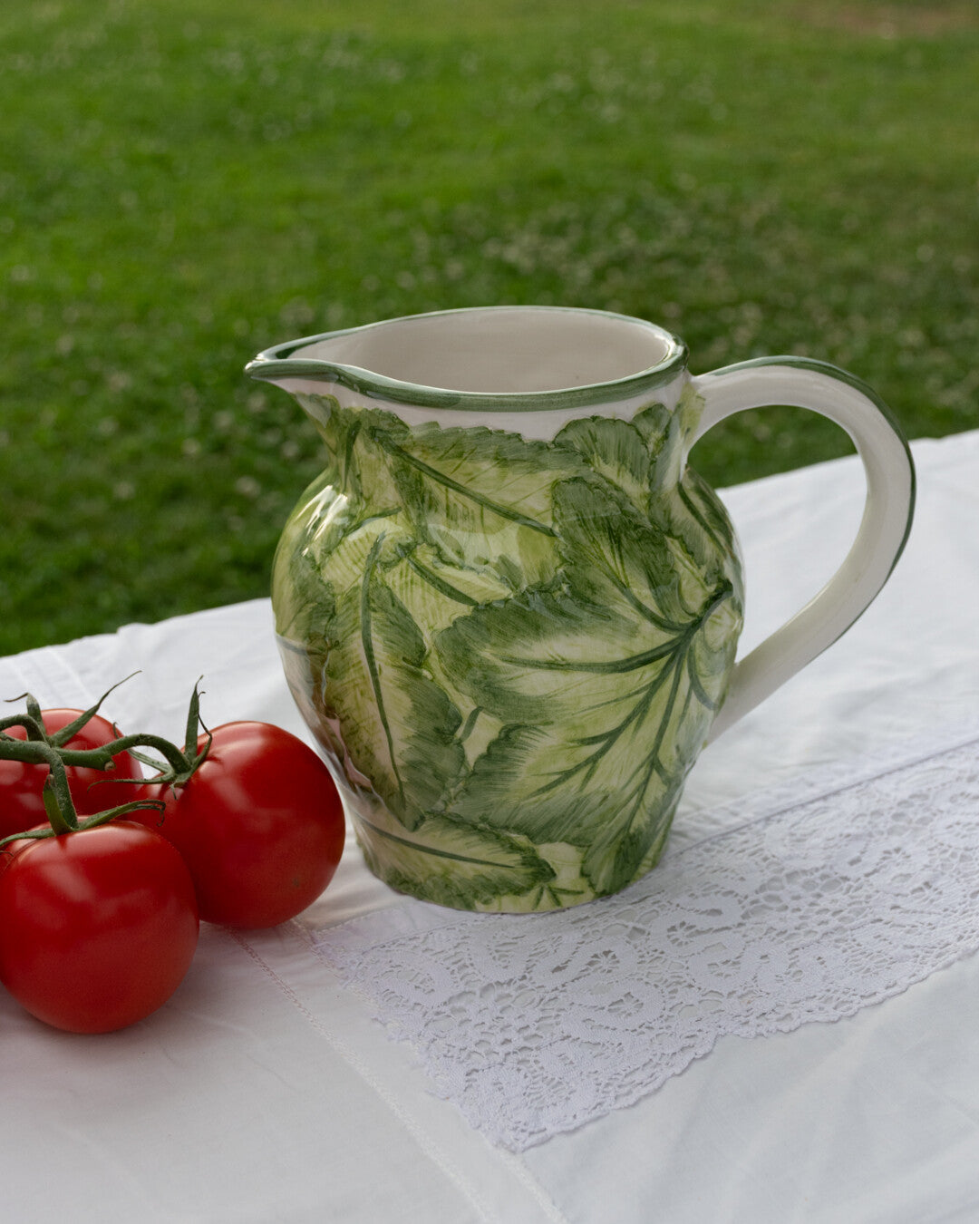 Leaf water jug