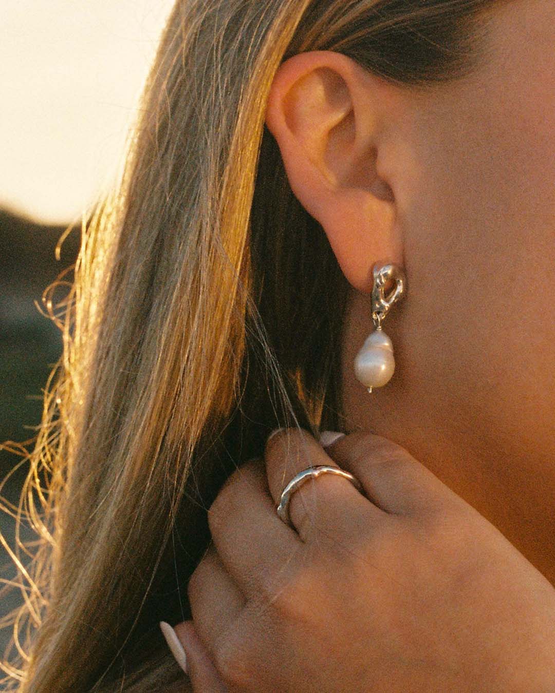 Oysters Pearl Earrings