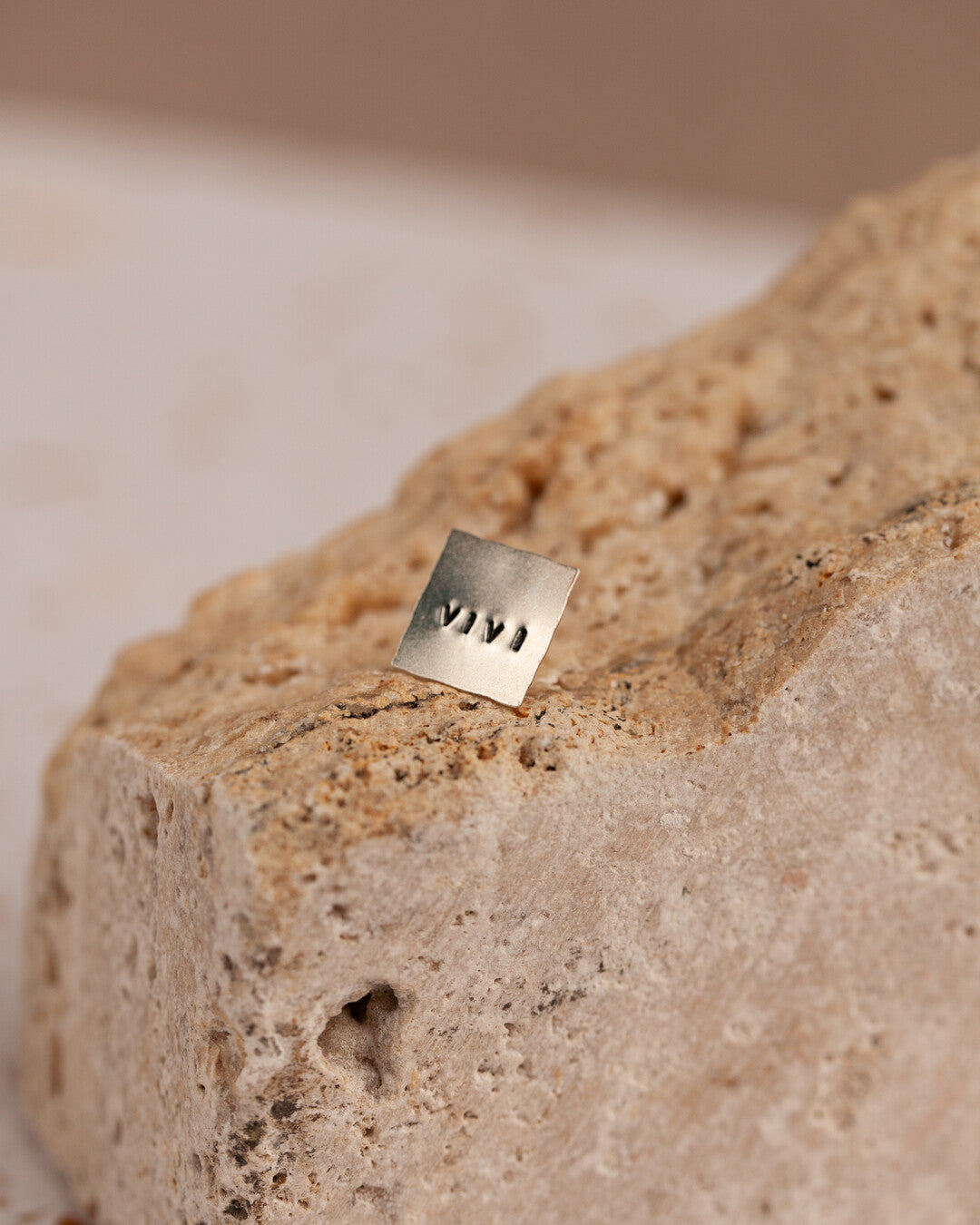 Single Square Earring Grace
