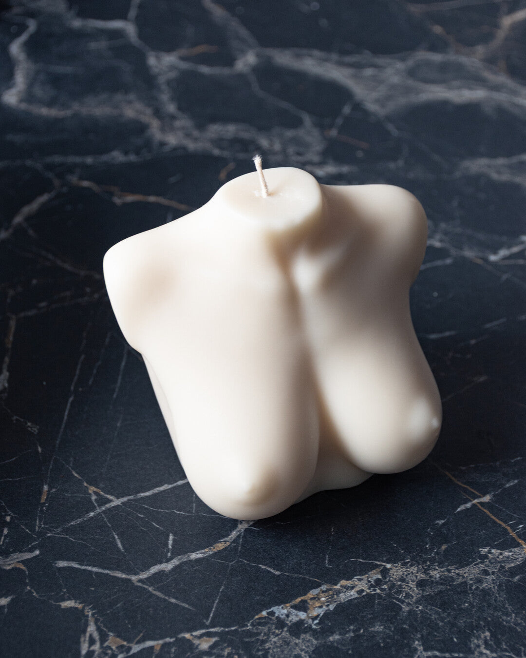 Décolleté candle