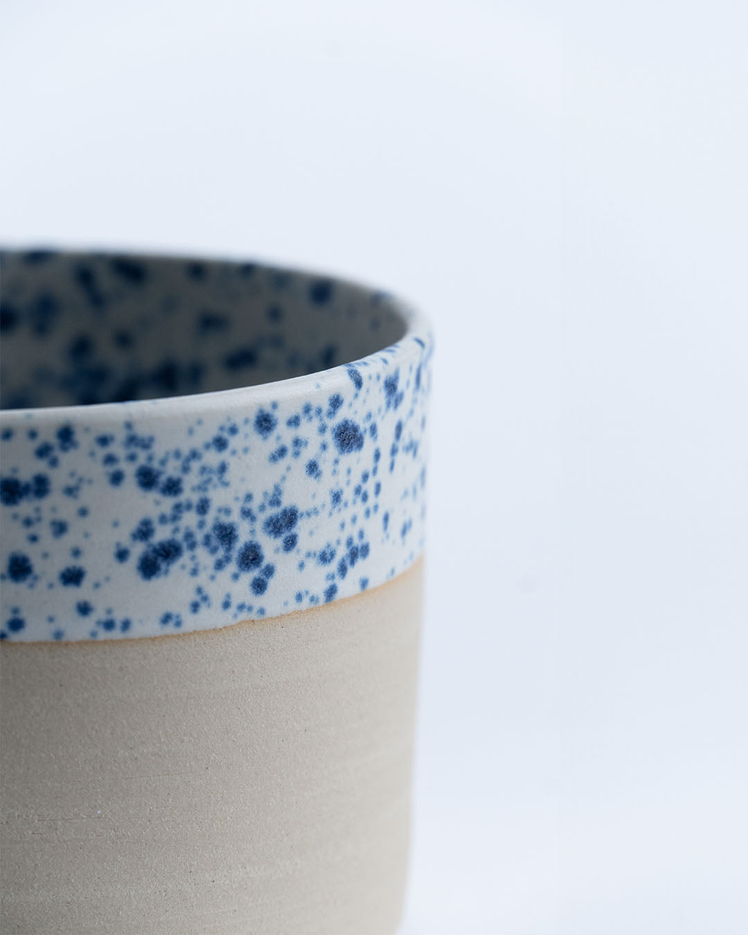 Speckeld Ramekin - Goki Ceramique
