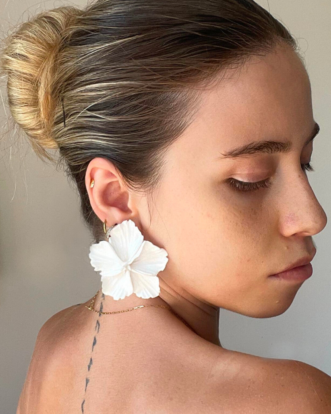 White Hibiscus earrings