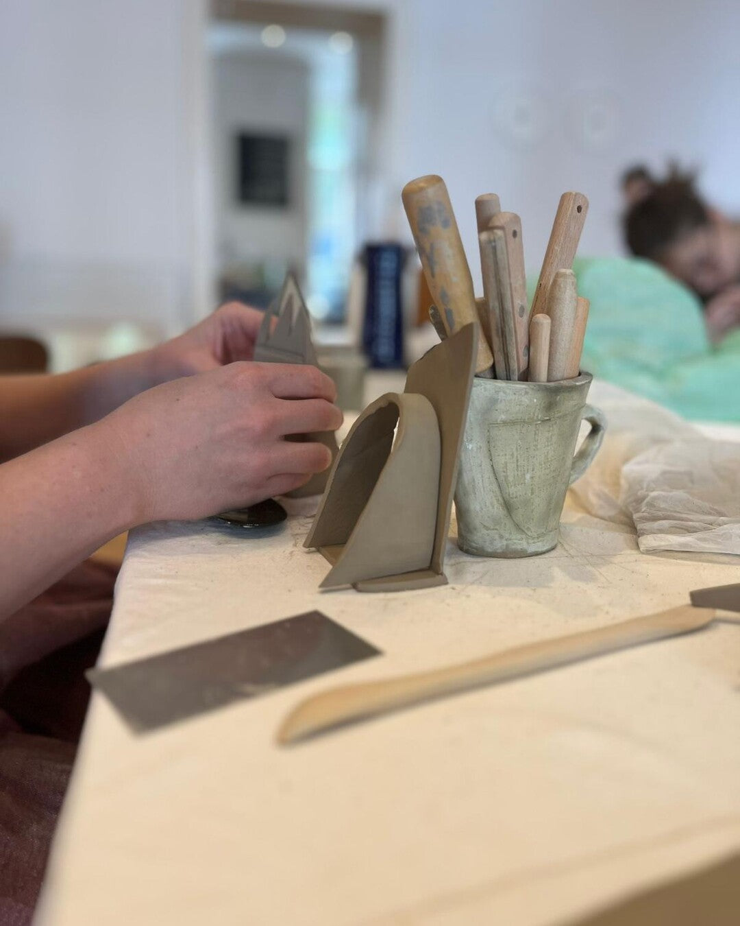 Hand building ceramic workshop with Anke Buchman