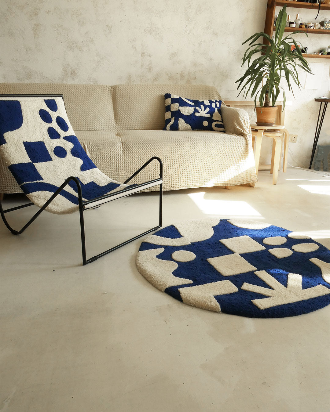 Kata Tufted Circle Rug