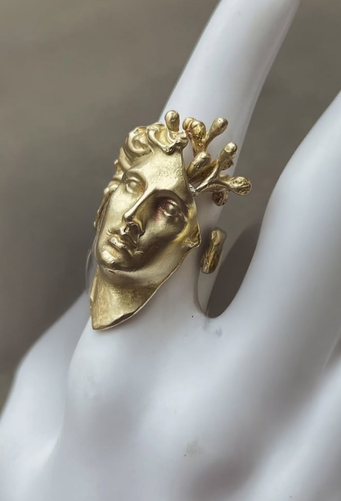 Icaro adjustable ring