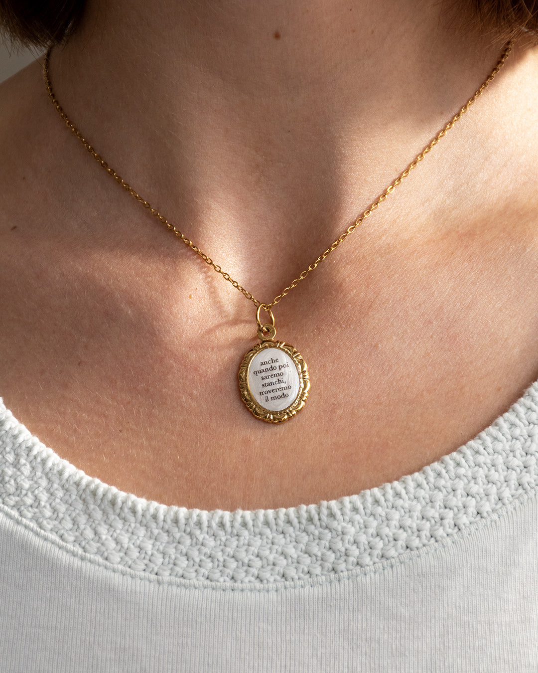 "Anche quando poi saremo stanchi troveremo il modo" - Necklace