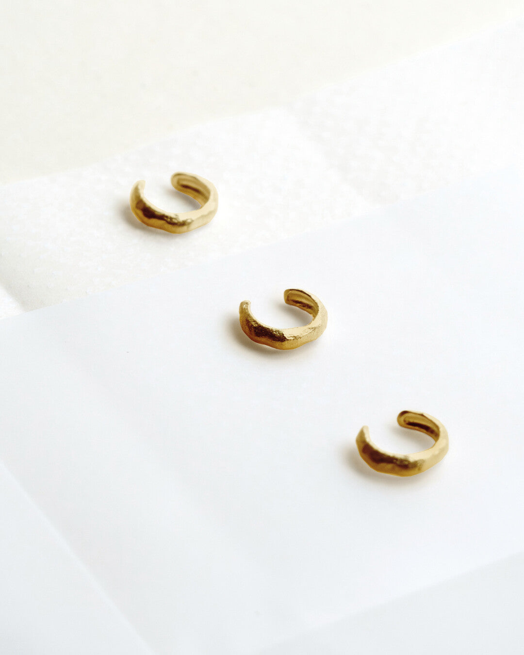 Golden ear cuff Sauma