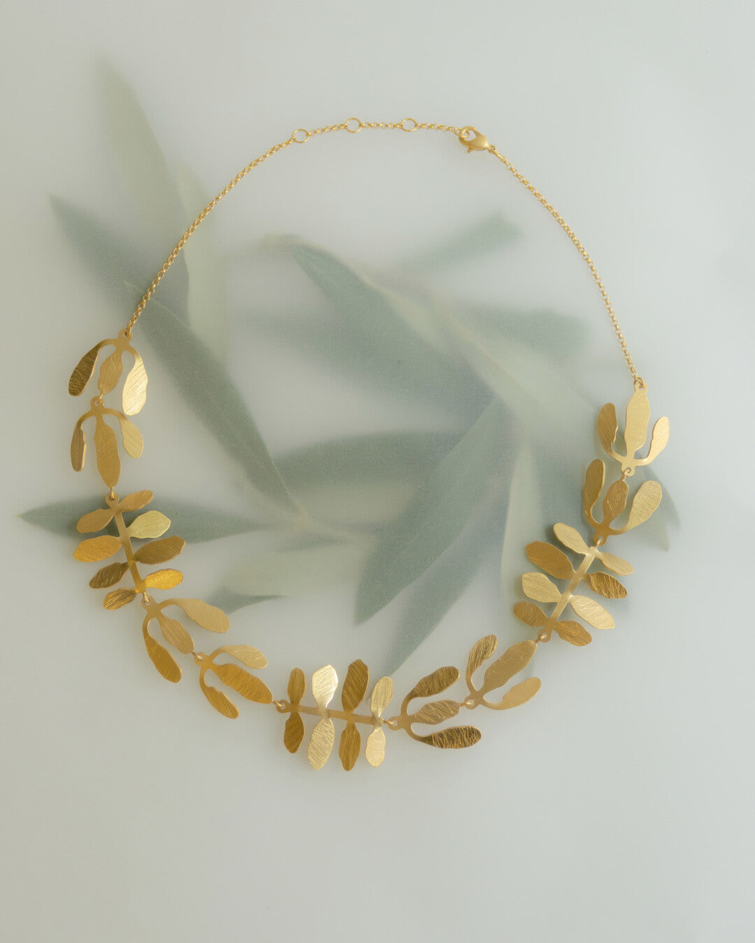 Golden necklace Silvela