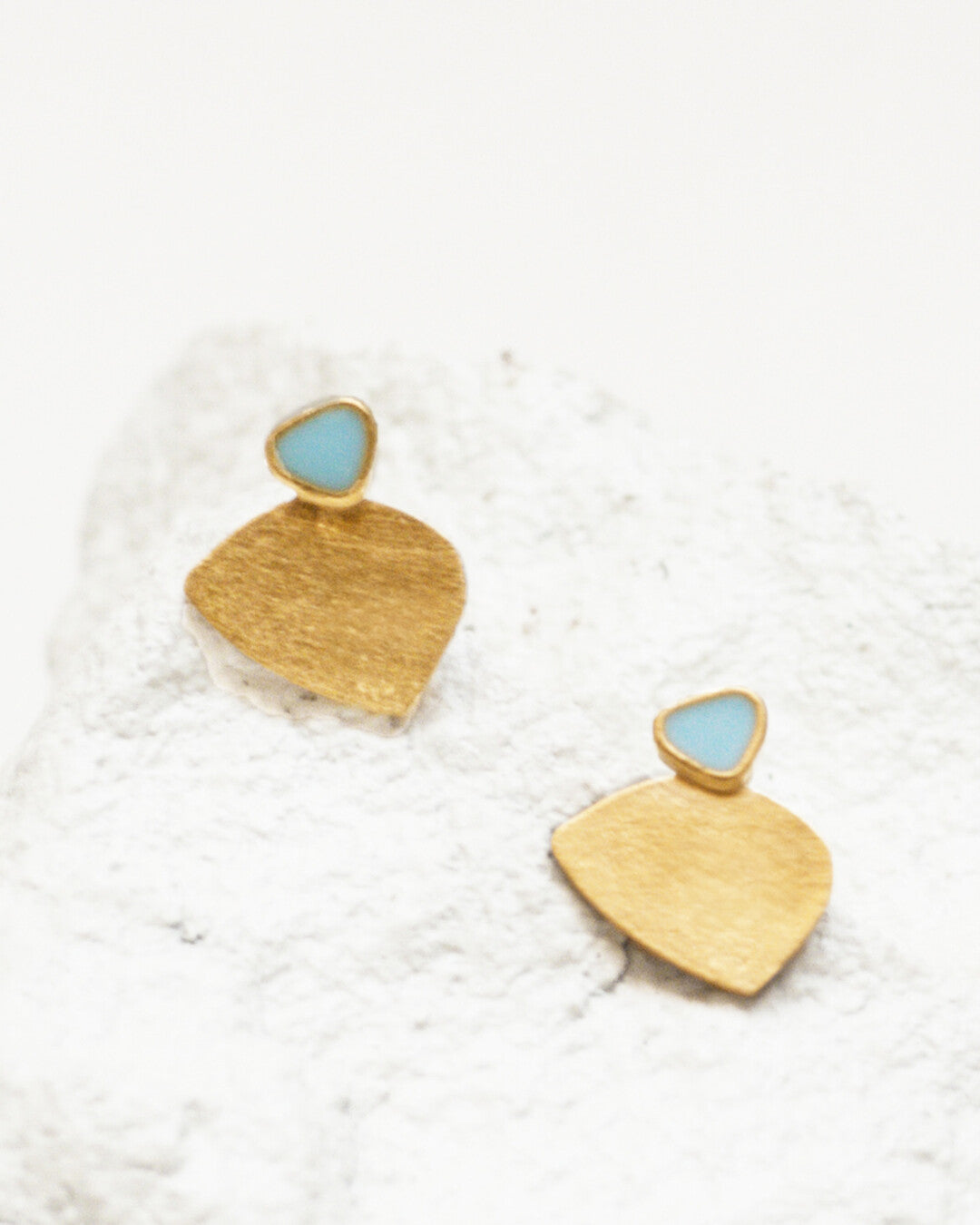 Small stud golden earrings Thalus