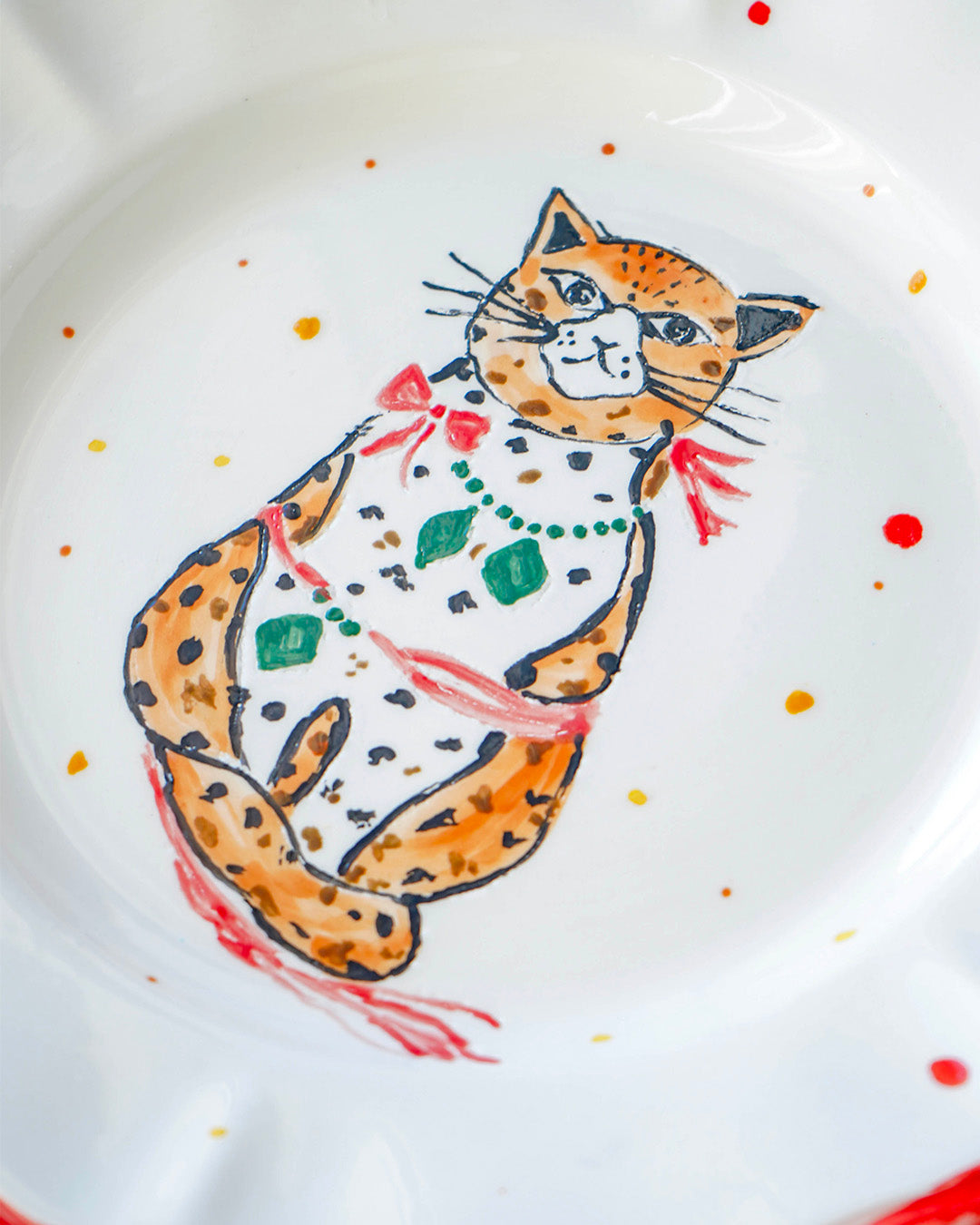 Scalloped cat plate – Christmas collection