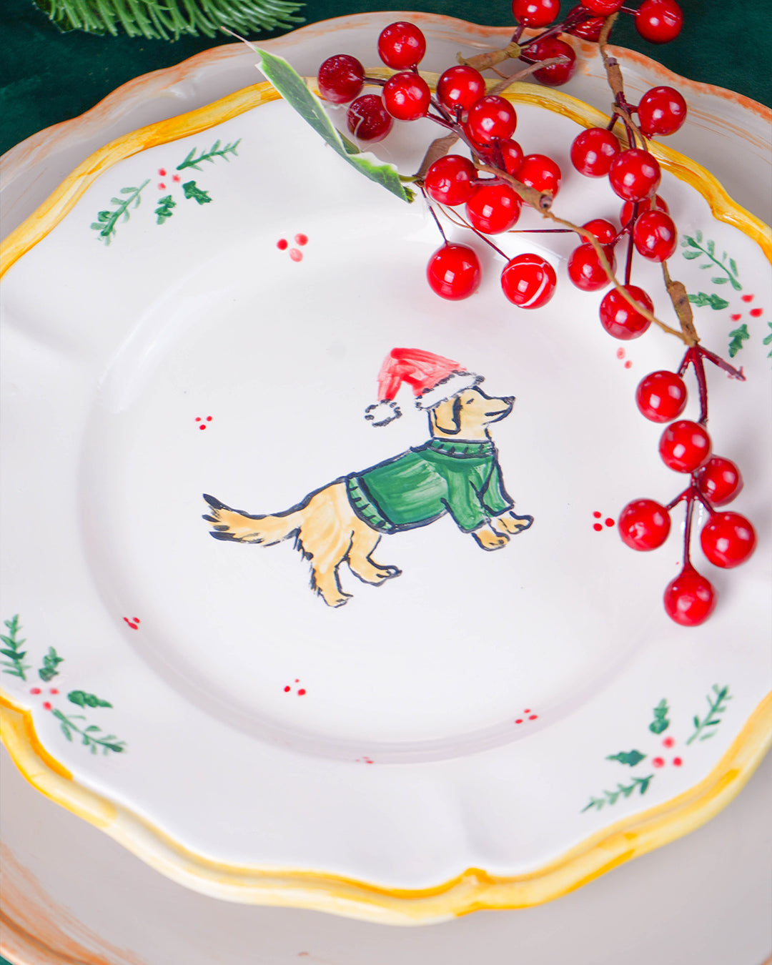 Scalloped Golden Retriever plate – Christmas collection