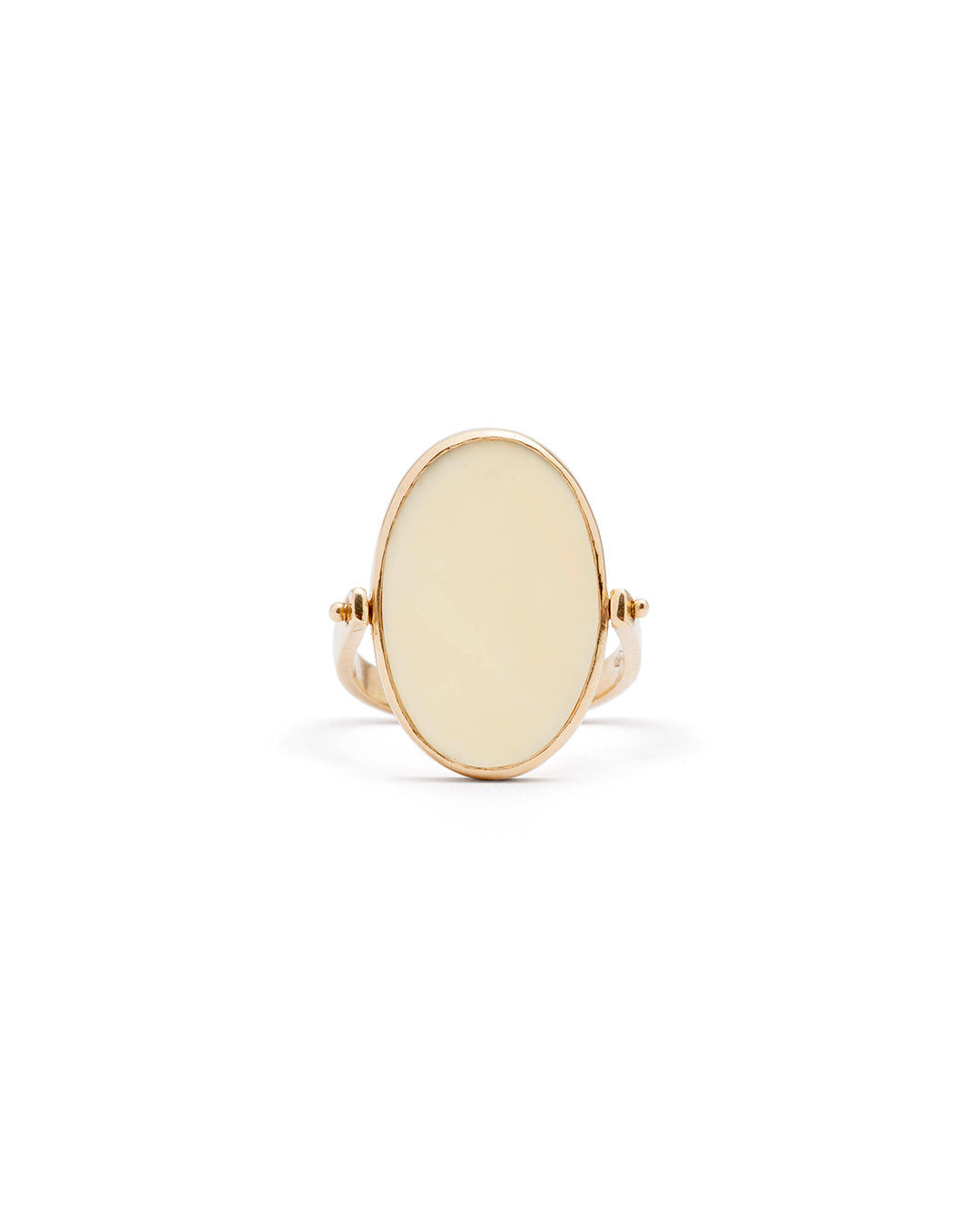 Maitea handmade oval ring with white stone