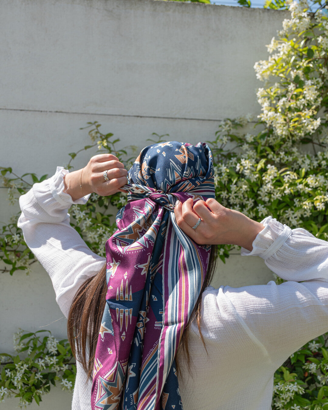 Foulard carré in silk - La testa tra le stelle - blu e bordeaux