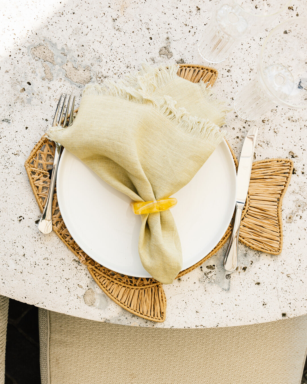 Outline resin napkin ring - set of 2