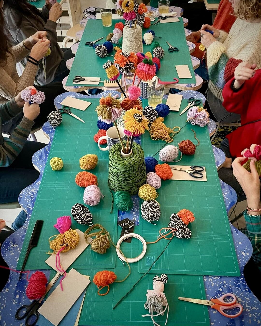 "I can make myself flowers" Upcycling workshop - Milano Certosa District