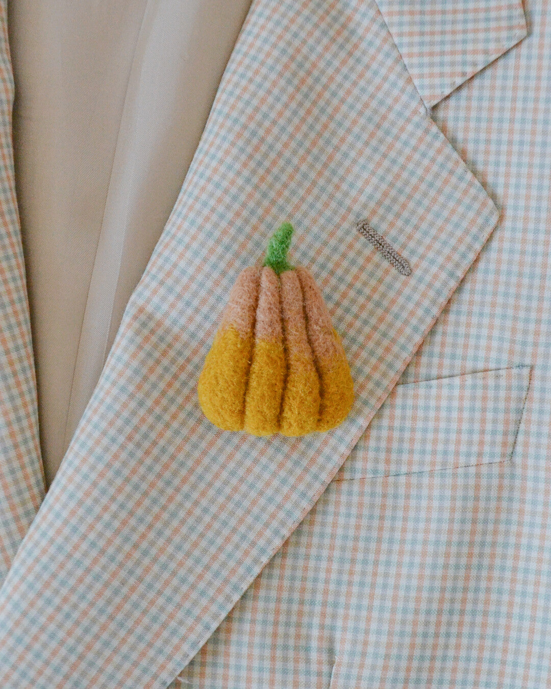 Pumpkin needle-felted brooch