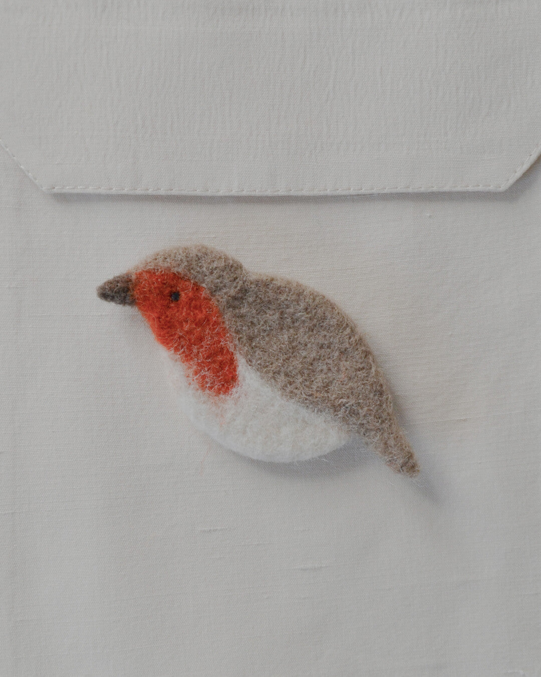 Robin needle-felted brooch