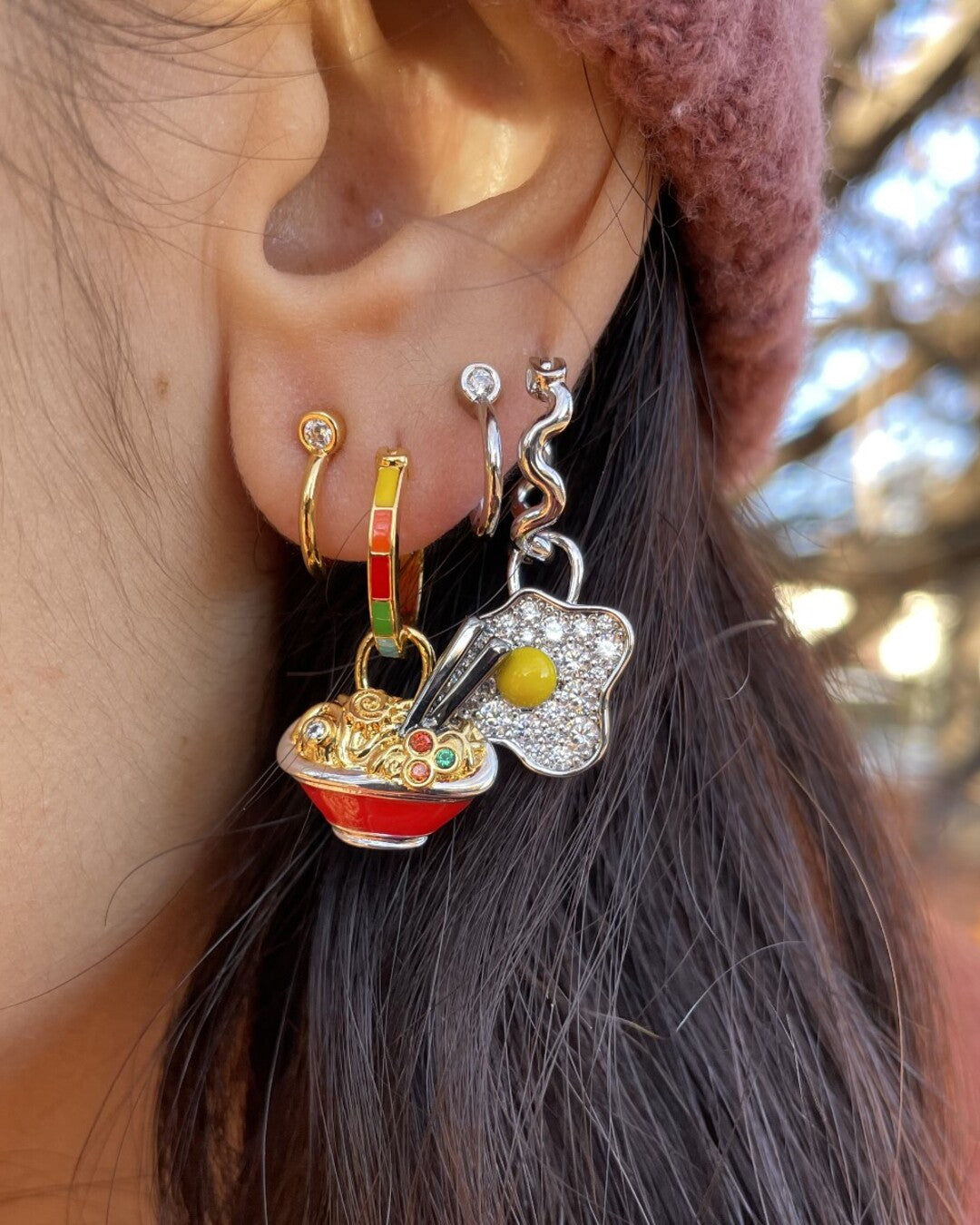 Noodles hoop earrings