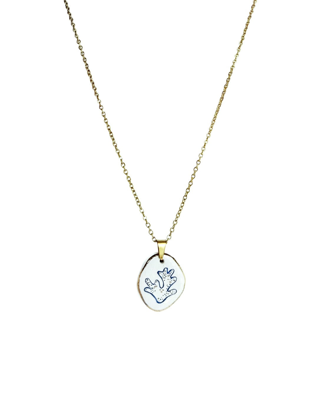 Coral-pendant-and-venetian-box-chain-necklace